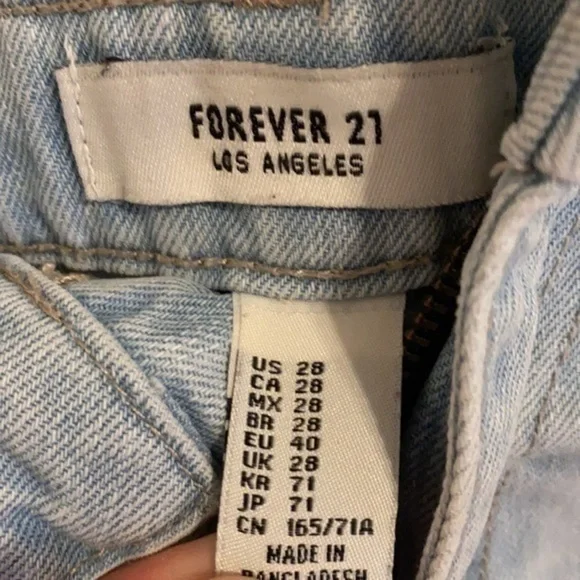FOREVER 21 LOS ANGELES BLUE JEAN SHORTS SIZE 28